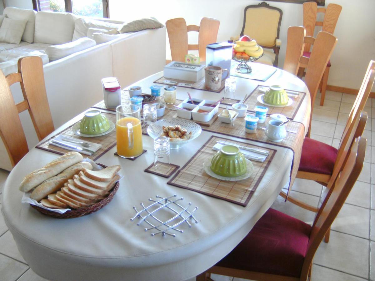 Au Fil De L'Eau Bed & Breakfast Saulzoir Bagian luar foto