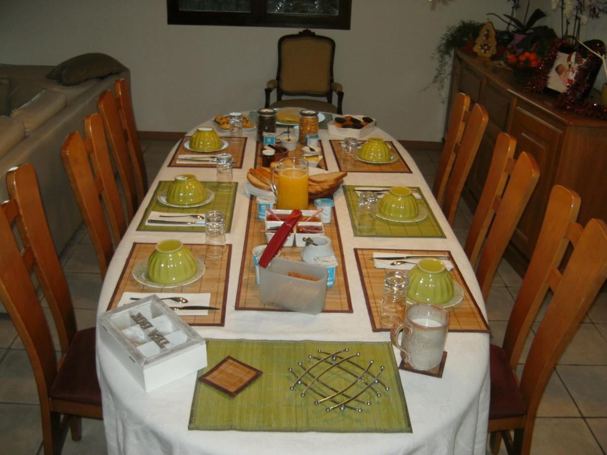 Au Fil De L'Eau Bed & Breakfast Saulzoir Bagian luar foto
